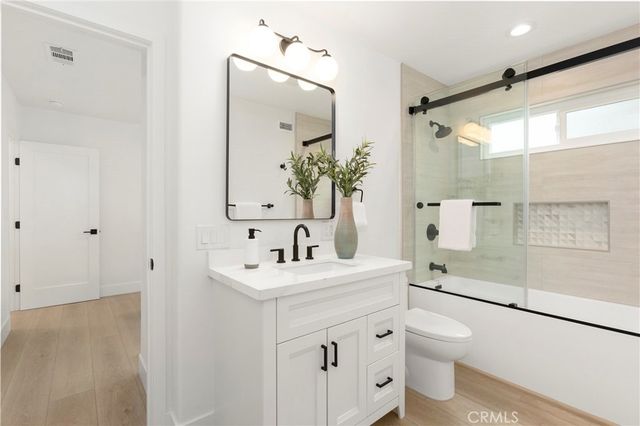394 Magnolia Street, Costa Mesa, CA 92627