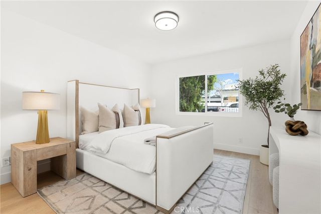 394 Magnolia Street, Costa Mesa, CA 92627