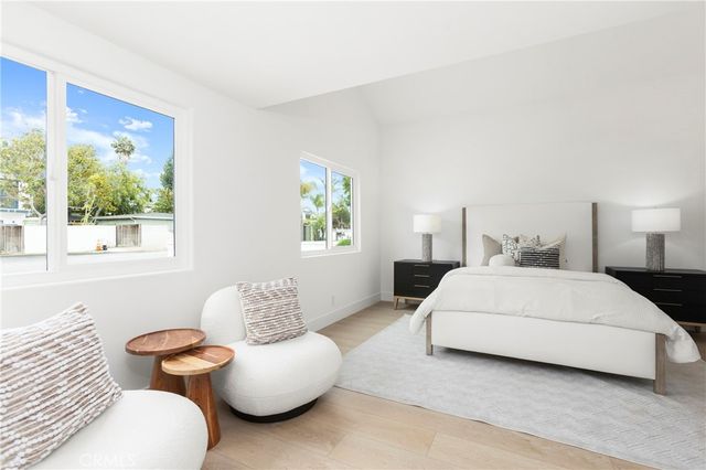 394 Magnolia Street, Costa Mesa, CA 92627