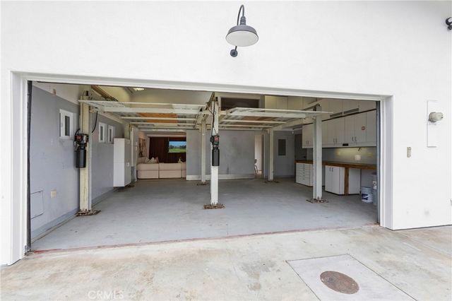 394 Magnolia Street, Costa Mesa, CA 92627
