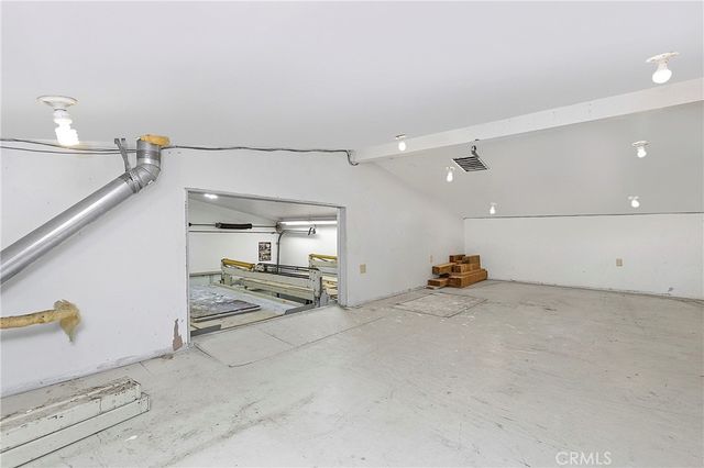 394 Magnolia Street, Costa Mesa, CA 92627