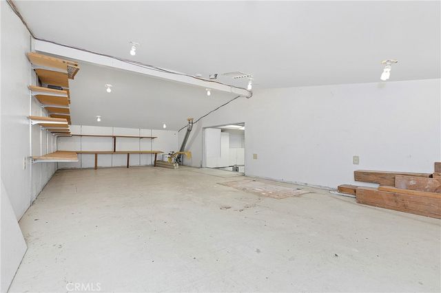394 Magnolia Street, Costa Mesa, CA 92627