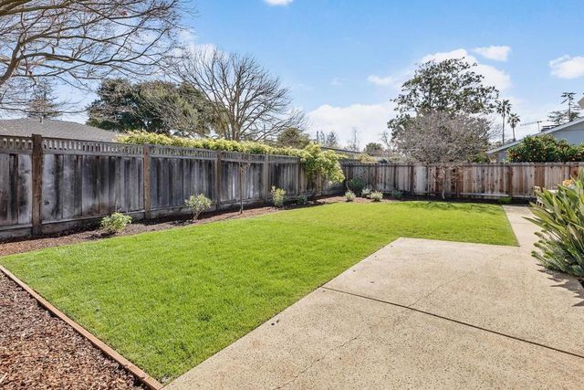 439 Valencia Drive, Los Altos, CA 94022