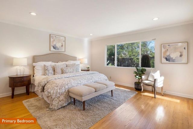 439 Valencia Drive, Los Altos, CA 94022