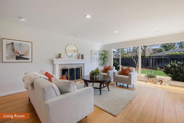 439 Valencia Drive, Los Altos, CA 94022
