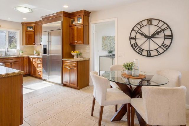 439 Valencia Drive, Los Altos, CA 94022