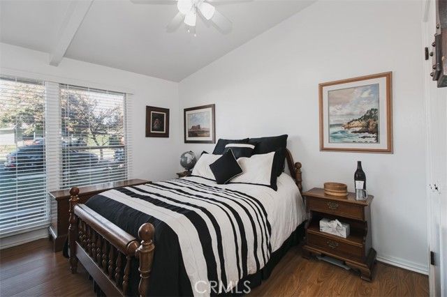 19462 Arminta, Reseda (los Angeles), CA 91335