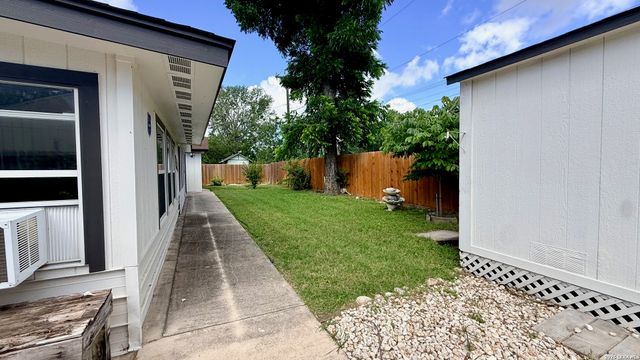 9411 WAHADA AVE, San Antonio, TX 78217