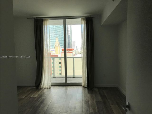 244 Biscayne Blvd 1104, Miami, FL 33132