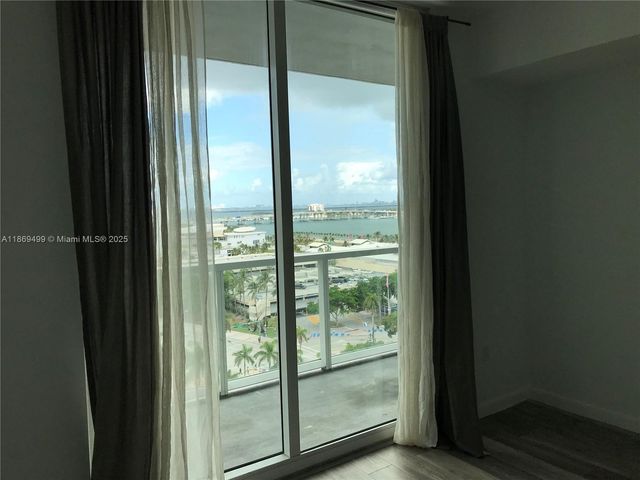 244 Biscayne Blvd 1104, Miami, FL 33132