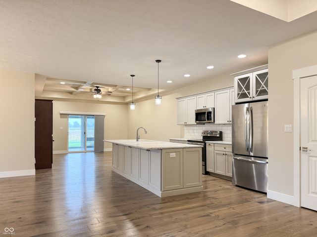 4716 Jennah Way, Terre Haute, IN 47802