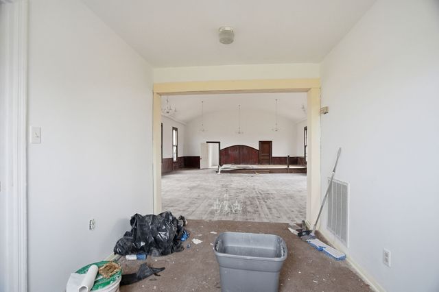 5918 Lakeview Rd, Springfield, TN 37172