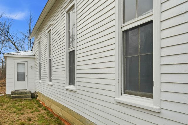 5918 Lakeview Rd, Springfield, TN 37172