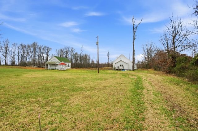 5918 Lakeview Rd, Springfield, TN 37172