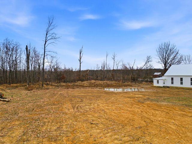 5918 Lakeview Rd, Springfield, TN 37172