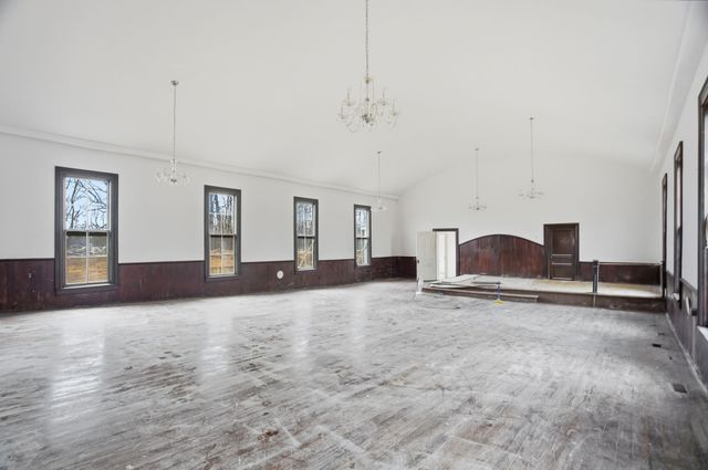 5918 Lakeview Rd, Springfield, TN 37172