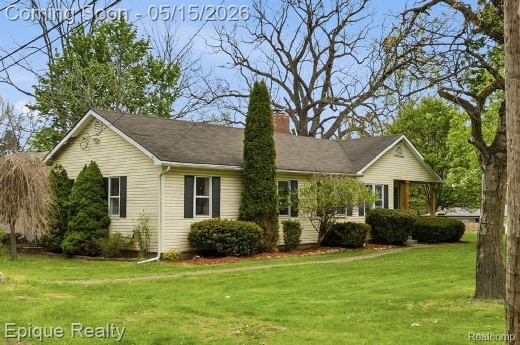 2371 32 Mile Road, Bruce Township, MI 48065