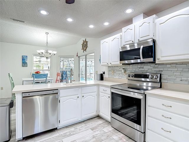 1621 SIR HENRYS TRAIL, Lakeland, FL 33809