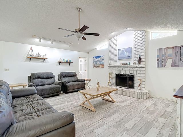 1621 SIR HENRYS TRAIL, Lakeland, FL 33809