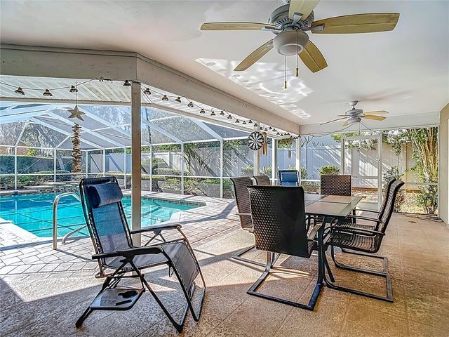 1621 SIR HENRYS TRAIL, Lakeland, FL 33809