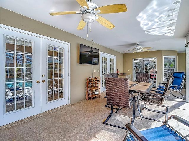 1621 SIR HENRYS TRAIL, Lakeland, FL 33809