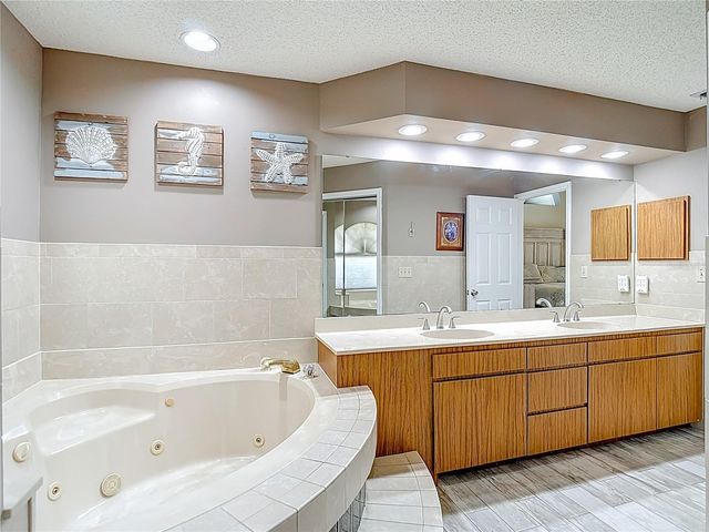 1621 SIR HENRYS TRAIL, Lakeland, FL 33809