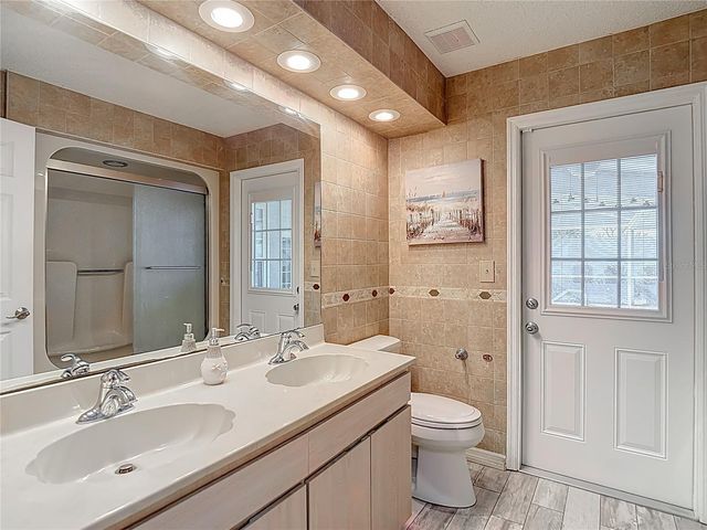 1621 SIR HENRYS TRAIL, Lakeland, FL 33809