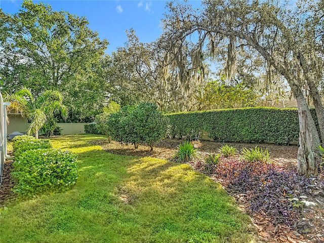 1621 SIR HENRYS TRAIL, Lakeland, FL 33809