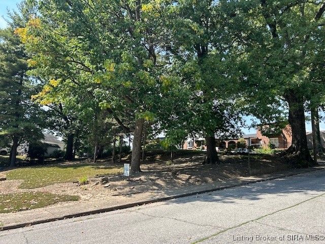 1235 Vance Avenue, New Albany, IN 47150