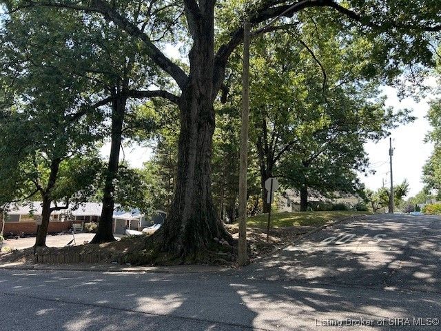 1235 Vance Avenue, New Albany, IN 47150