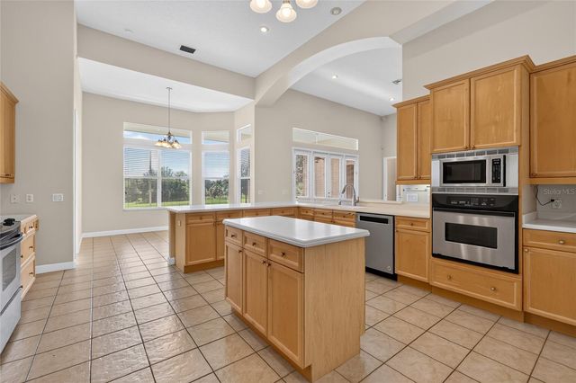 32542 SCENIC HILLS DRIVE, Mount Dora, FL 32757