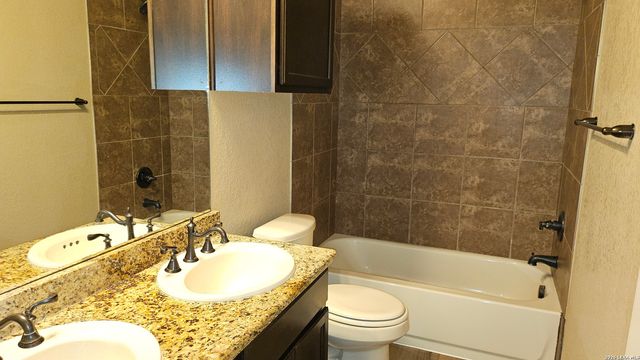 260-262 Rosalie Dr, New Braunfels, TX 78130