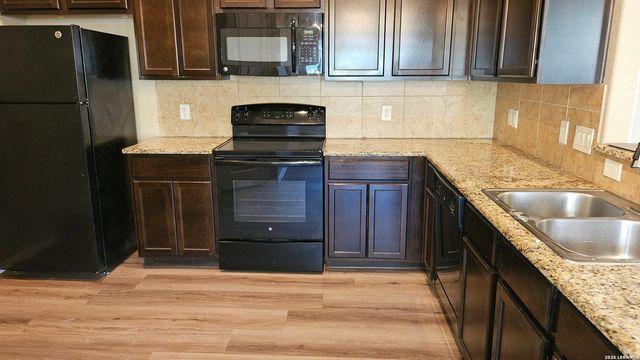 260-262 Rosalie Dr, New Braunfels, TX 78130