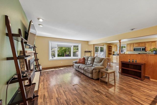 17 St Albans Avenue, Madison, WI 53714