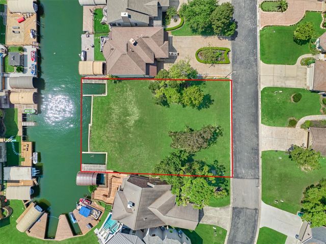 12342 Pebble View Drive, Conroe, TX 77304