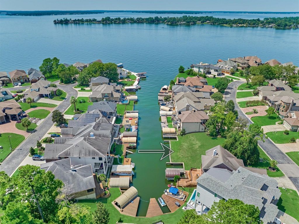 12342 Pebble View Drive, Conroe, TX 77304