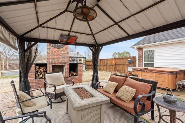 8047 Tillys Hill Road, Decatur, AR 72722