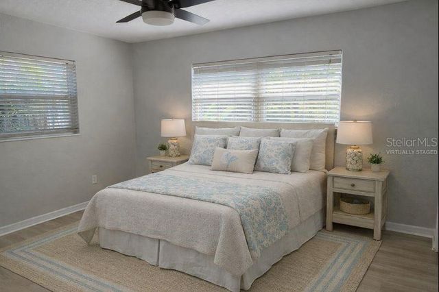 5721 10TH AVENUE N, St Petersburg, FL 33710