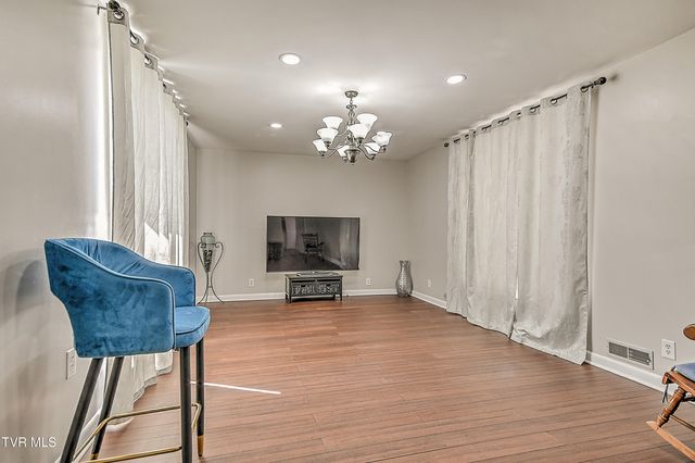 502 Valley Drive, Bristol, VA 24201