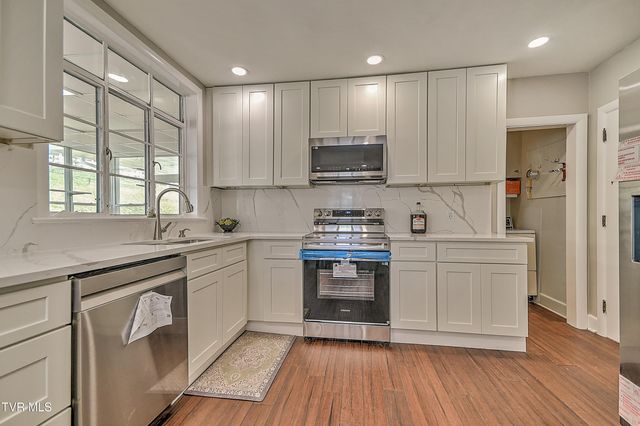 502 Valley Drive, Bristol, VA 24201