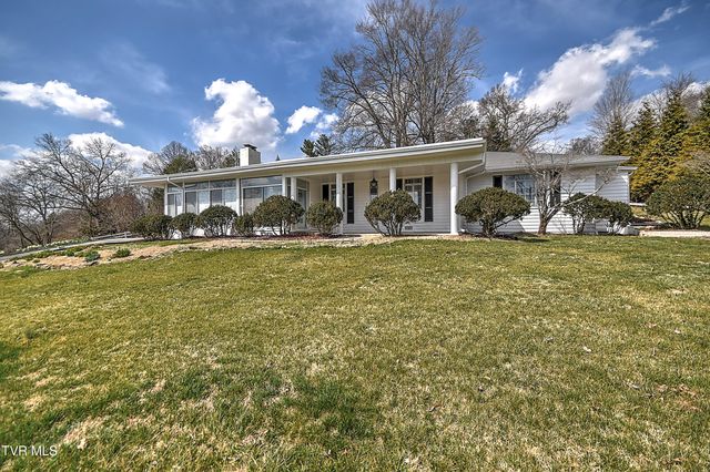 502 Valley Drive, Bristol, VA 24201