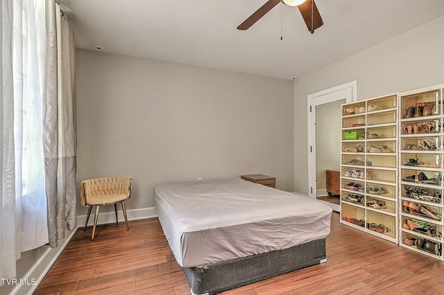 502 Valley Drive, Bristol, VA 24201