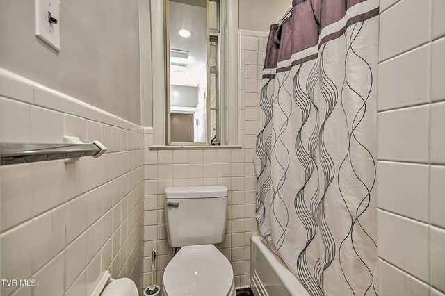 502 Valley Drive, Bristol, VA 24201