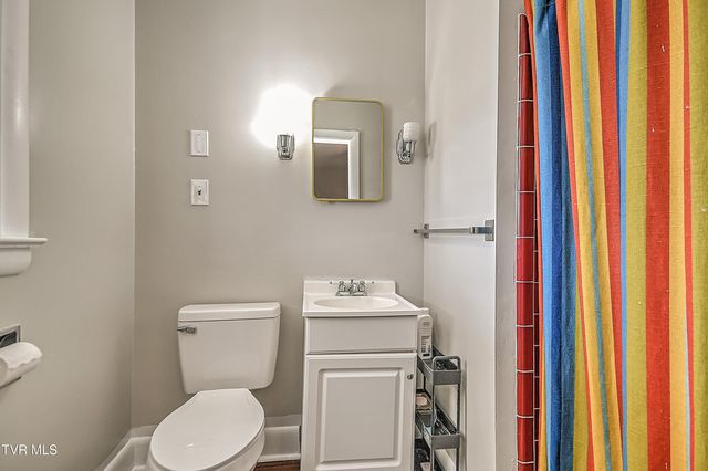 502 Valley Drive, Bristol, VA 24201