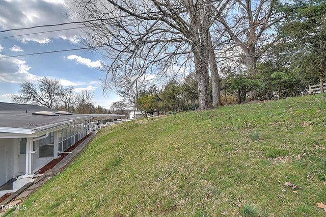 502 Valley Drive, Bristol, VA 24201