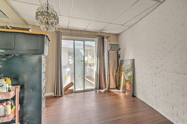 502 Valley Drive, Bristol, VA 24201