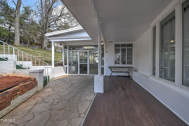 502 Valley Drive, Bristol, VA 24201