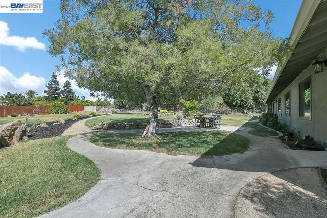 3036 Frandoras Cir, Oakley, CA 94561