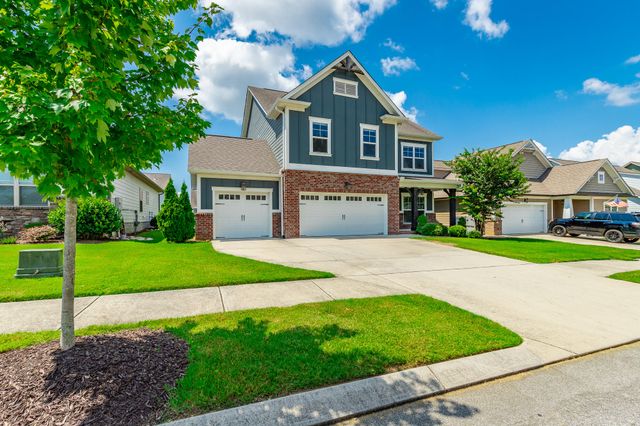 8448 Gray Fox Court, Ooltewah, TN 37363