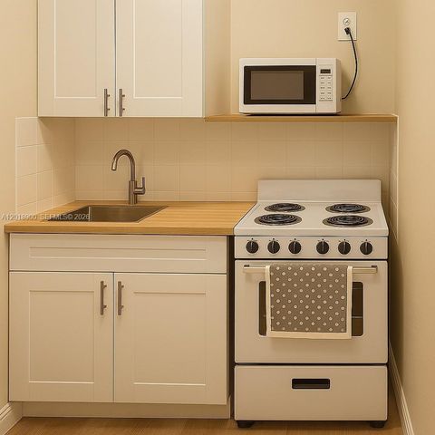 8400 NW 25th St 2, Sunrise, FL 33322
